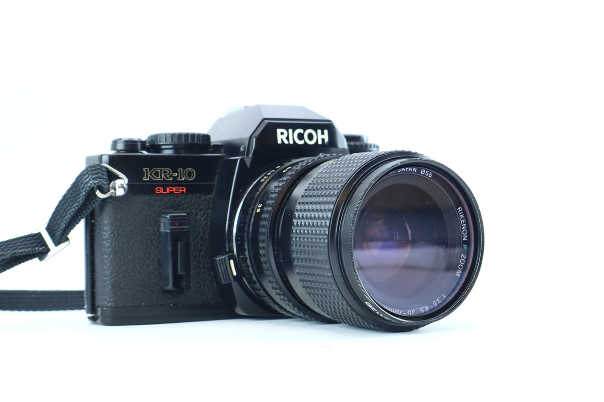 Ricoh KR-10 with Rikenon P 35-70mm f/3.5-4.5 Macro