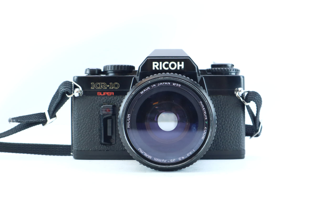 Ricoh KR-10 with Rikenon P 35-70mm f/3.5-4.5 Macro