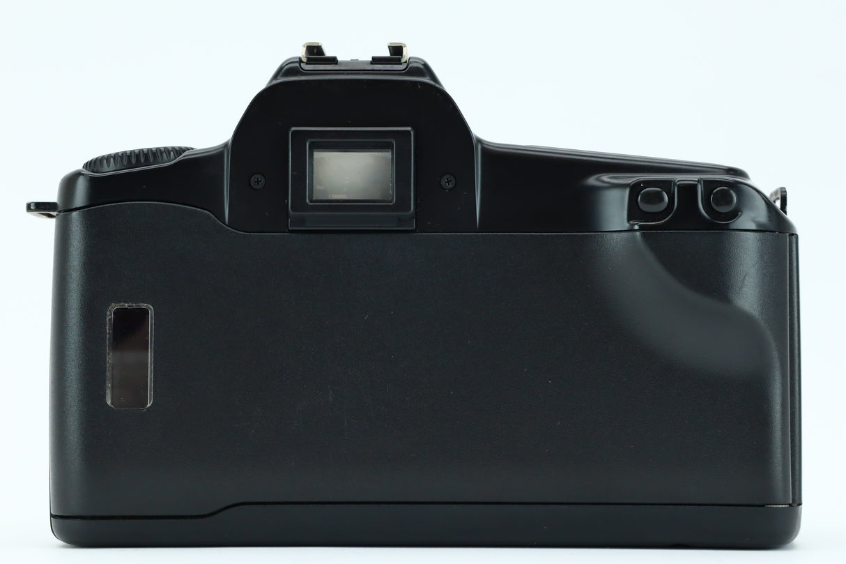 Canon EOS 1000N + EF 35-80mm 4-5,6