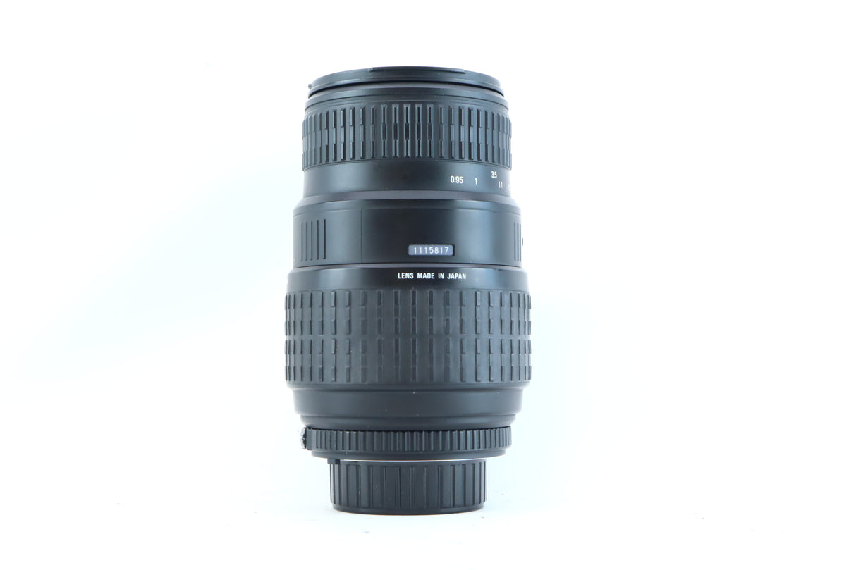 Sigma 70-300mm f/4-5.6 DL Macro Super