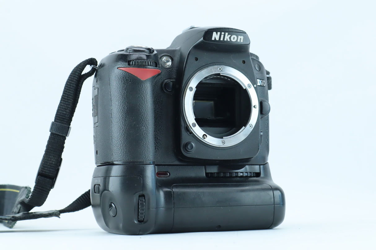 Nikon D90