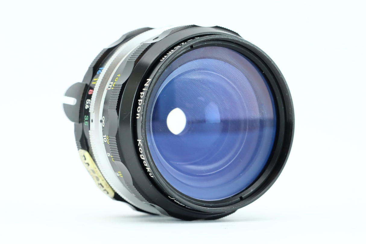 Nikkor-H 3,5 28mm