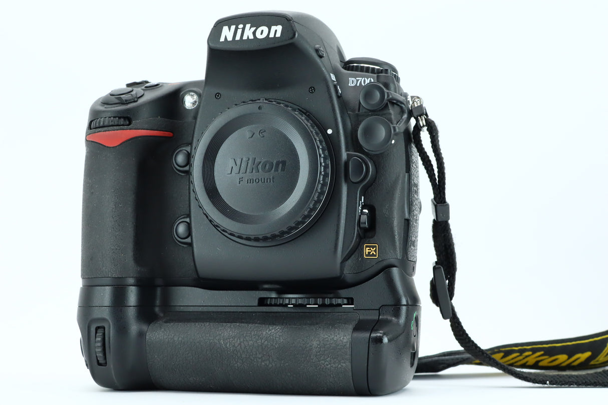 نيكون D700
