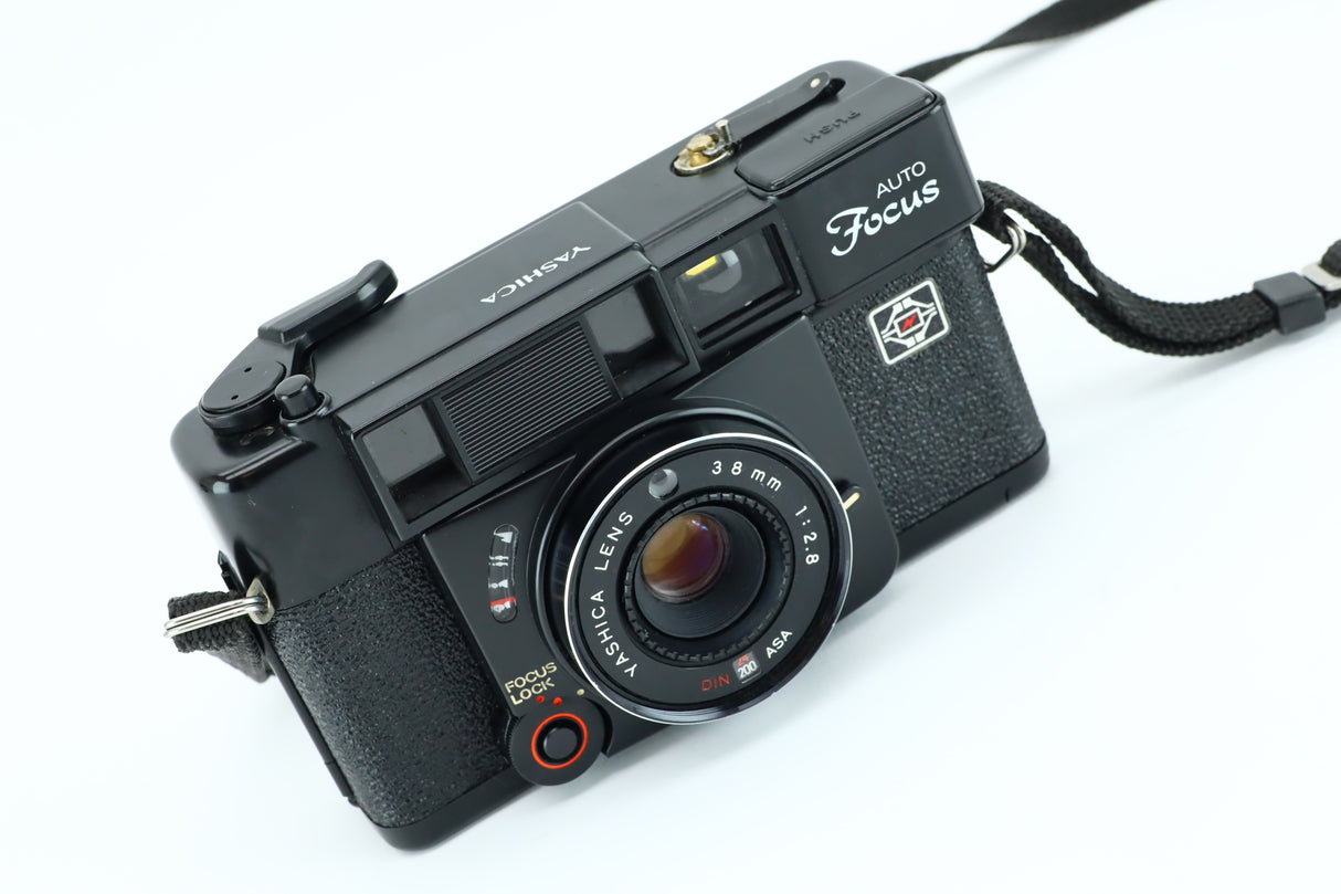 Enfoque automático Yashica 38mm 2.8