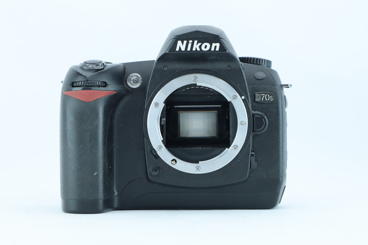 Nikon D70s
