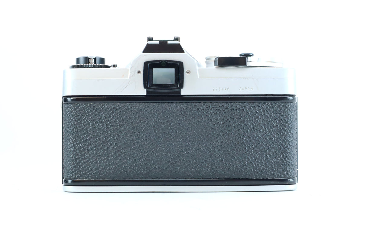 Chinon CX-2 35mm SLR Kit with Auto Chinon 55mm f/1.7