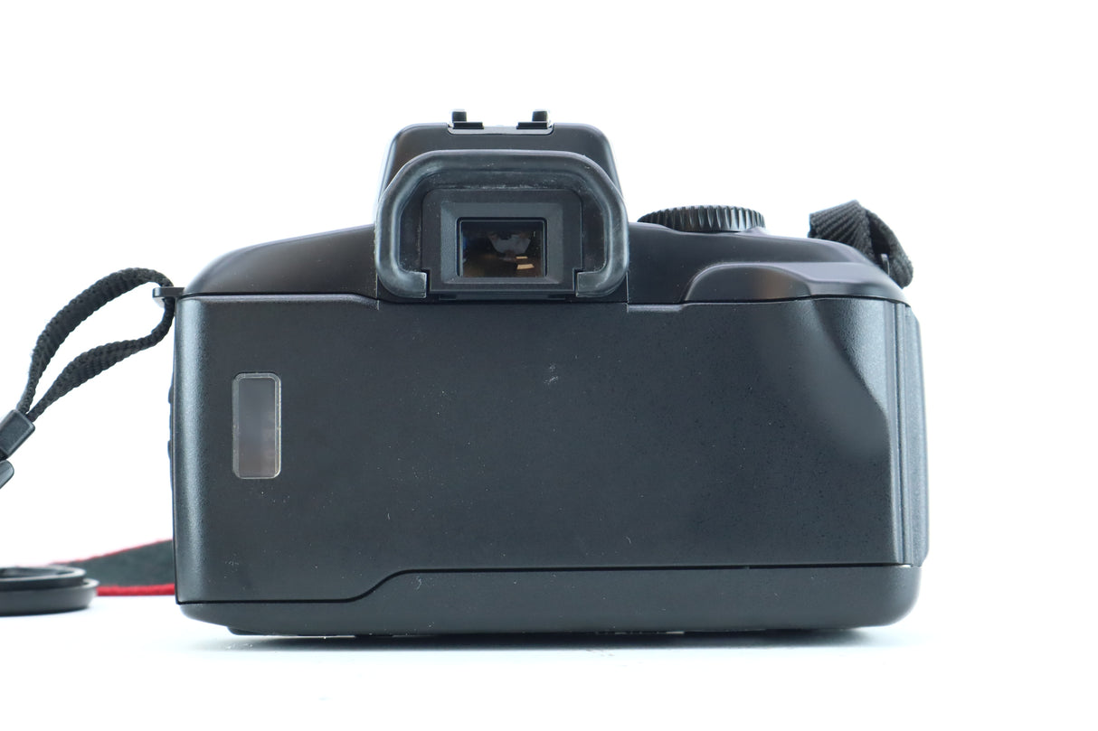 Canon EOS 700 35mm SLR Kit with EF 35-80mm f/4-5.6 Power Zoom