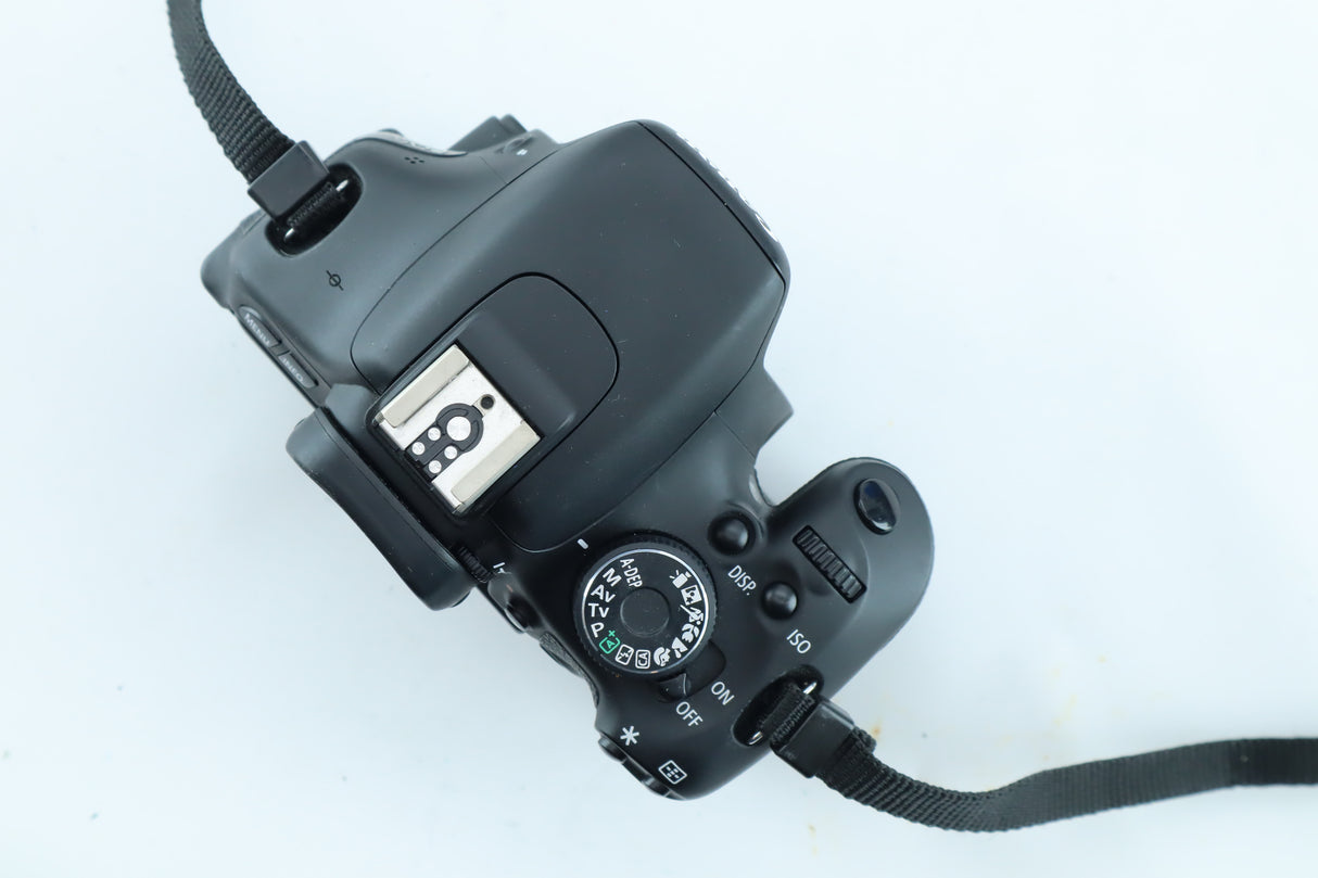Canon EOS 600D - High-Resolution 18MP Creative Digital SLR