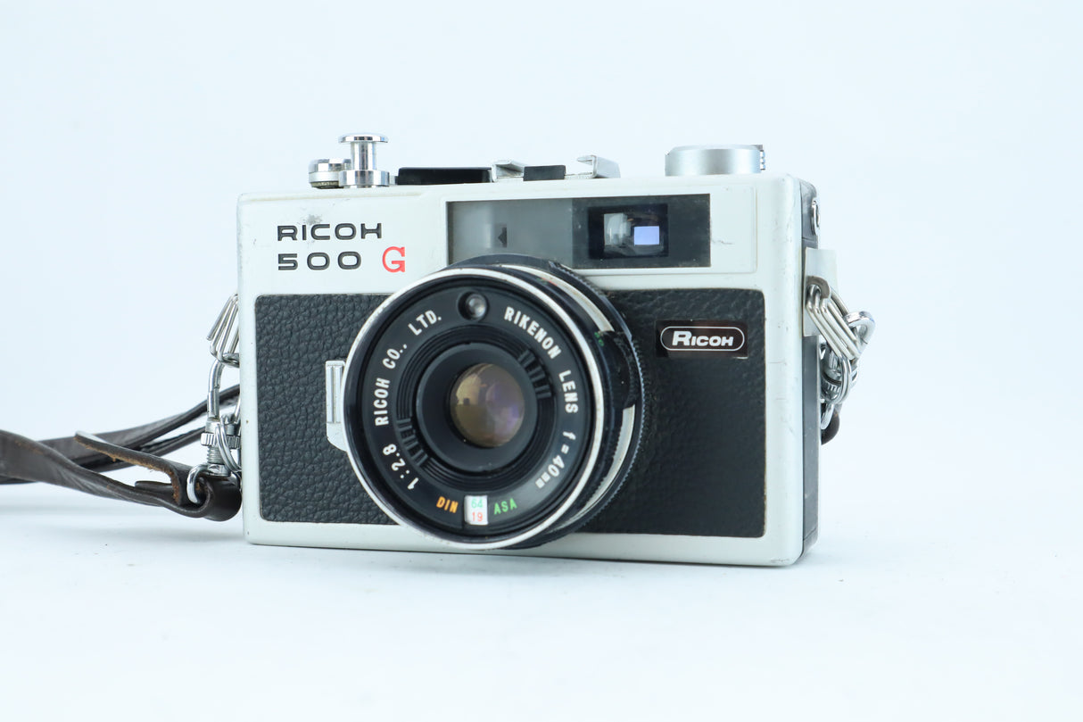 Ricoh 500 G with Rikenon 40mm f/2.8