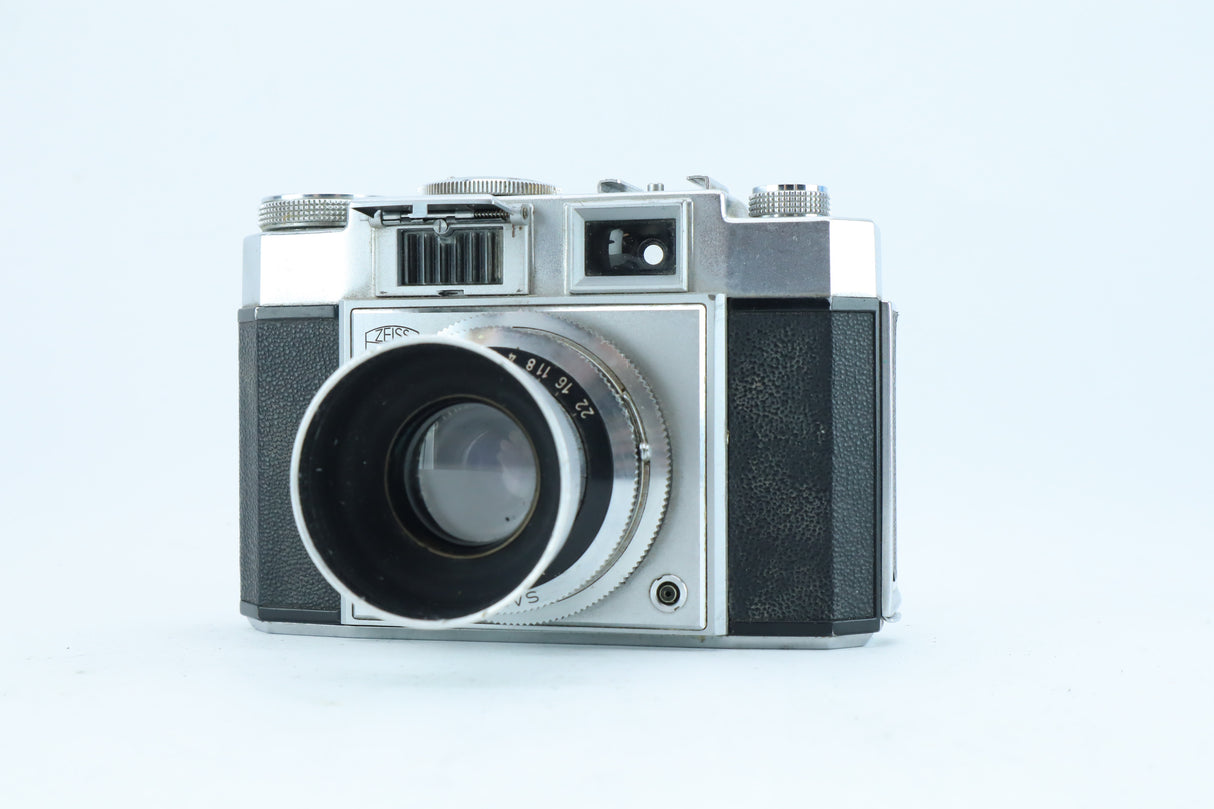 Zeiss Ikon Contina II - Classic German Precision with Novar-Anastigmat 45mm f/3.5