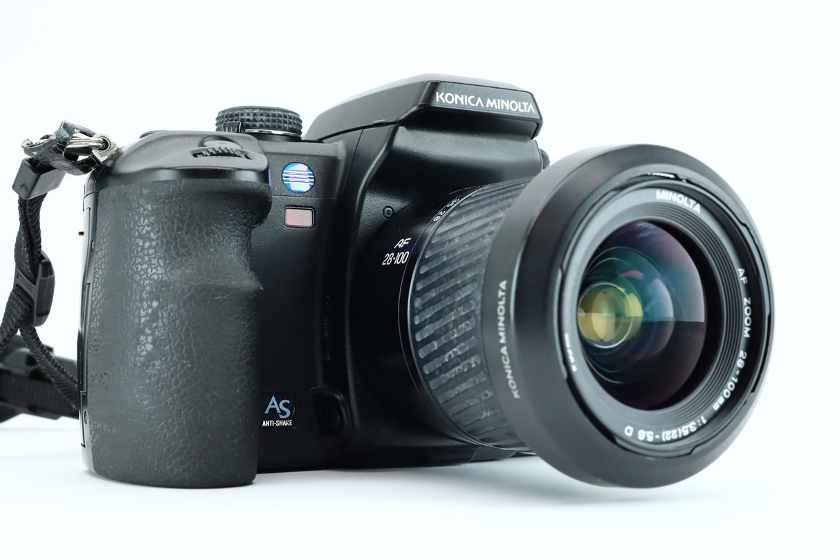 Konica Minolta Dynax 7D + Zoom Minolta AF 28-100mm 3,5-5,6