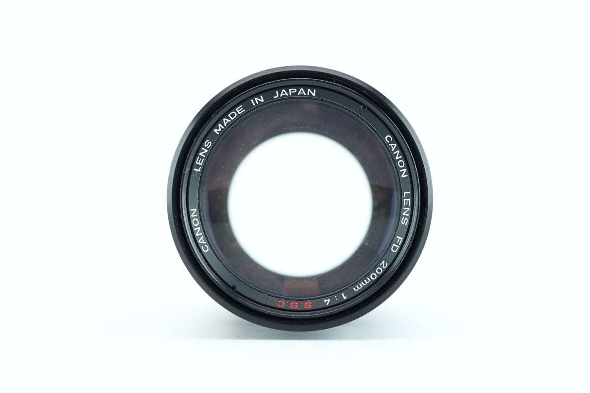 كانون اف دي 200 ملم 4