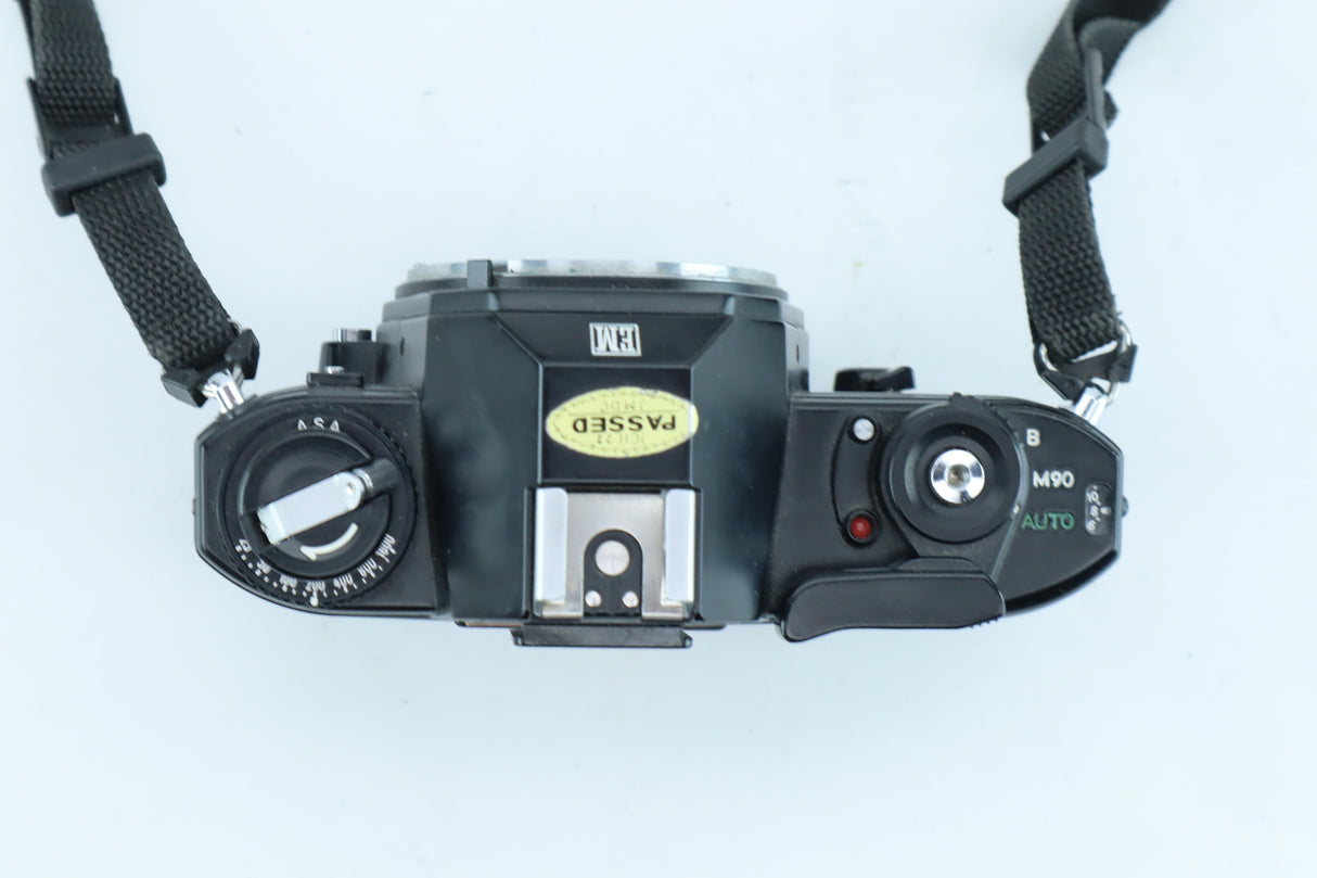 Nikon EM