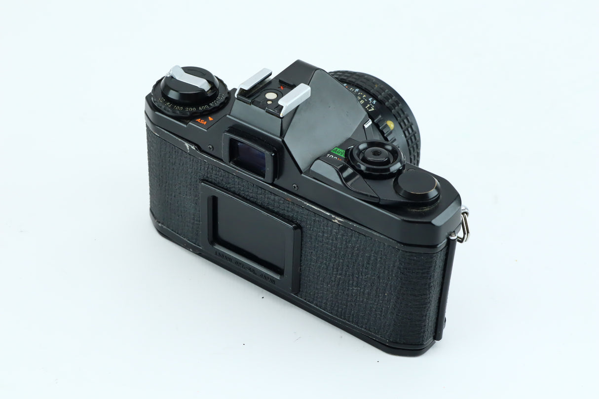 Pentax MV1 | SMC Pentax-M 1:1.7 50mm