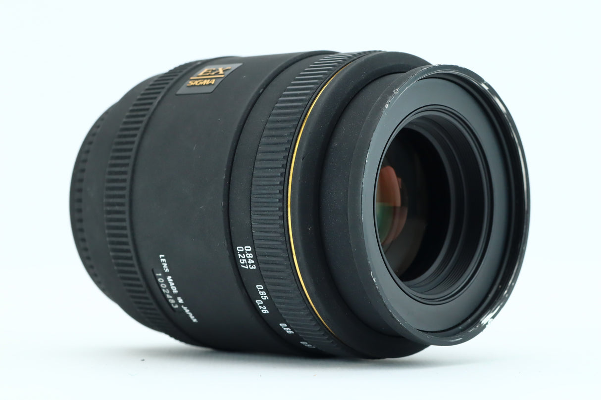 سيجما 70 ملم 2.8 دي جي ماكرو