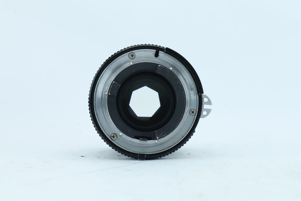 Nikon Nikkor 85mm f/2 with Izumar 52mm UV Filter | S/N: 201900