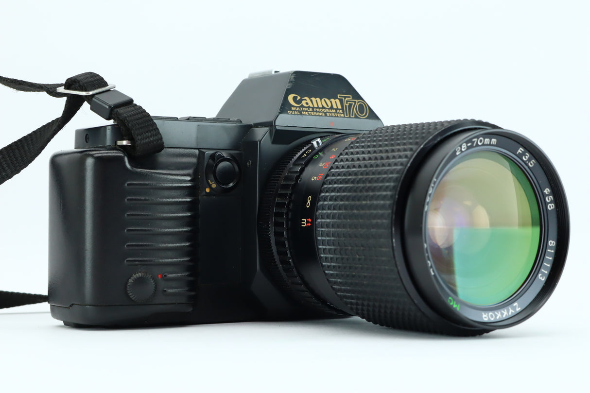 Canon T70 + 28-70mm 3,5