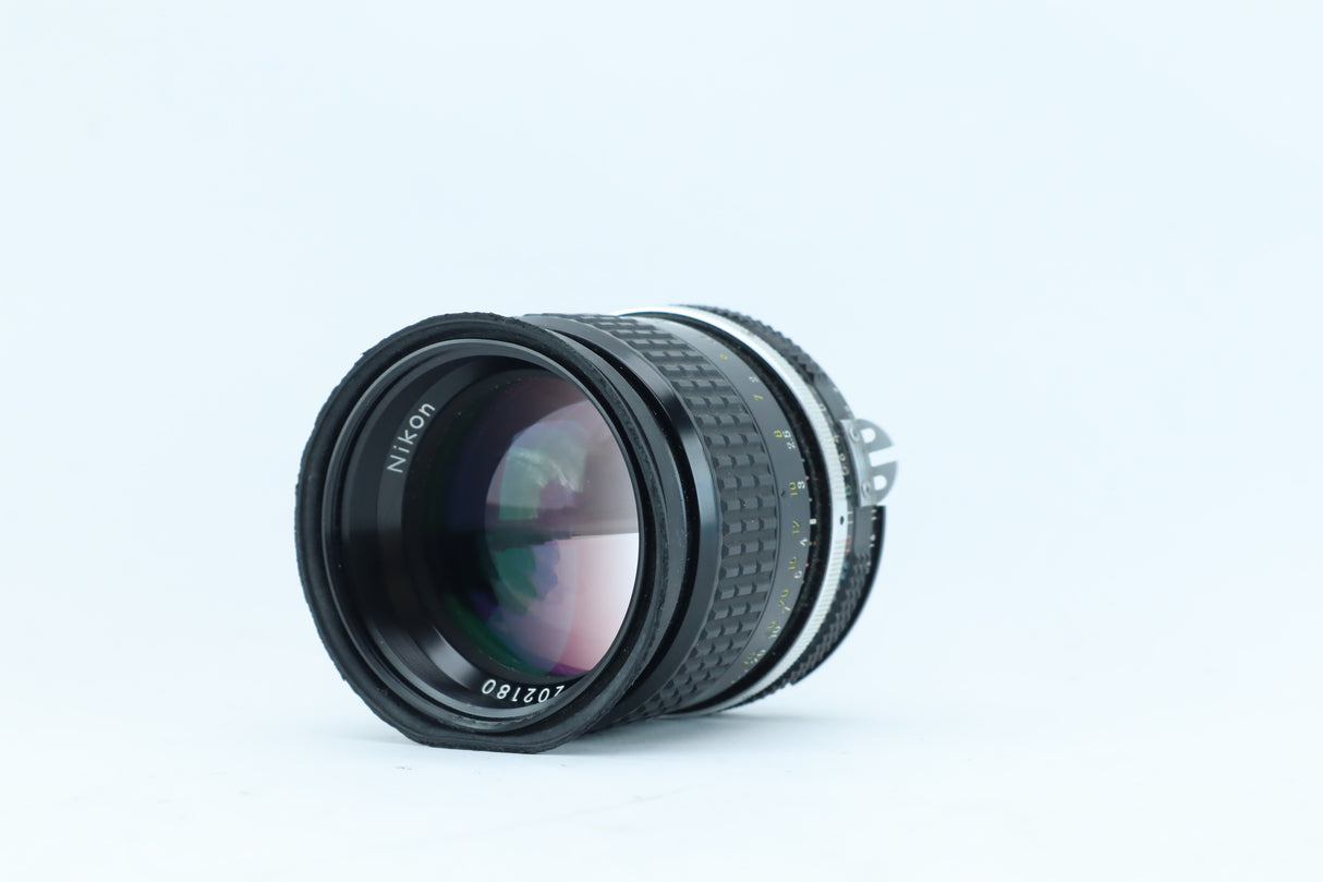 Nikon Nikkor 85mm f/2 | S/N: 202180