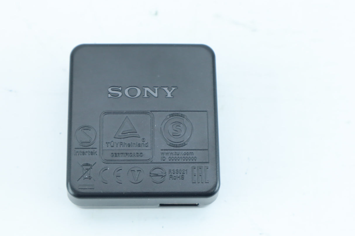 Sony Cyber-shot DSC-RX100 IV (24-70mm f/1.8-2.8)