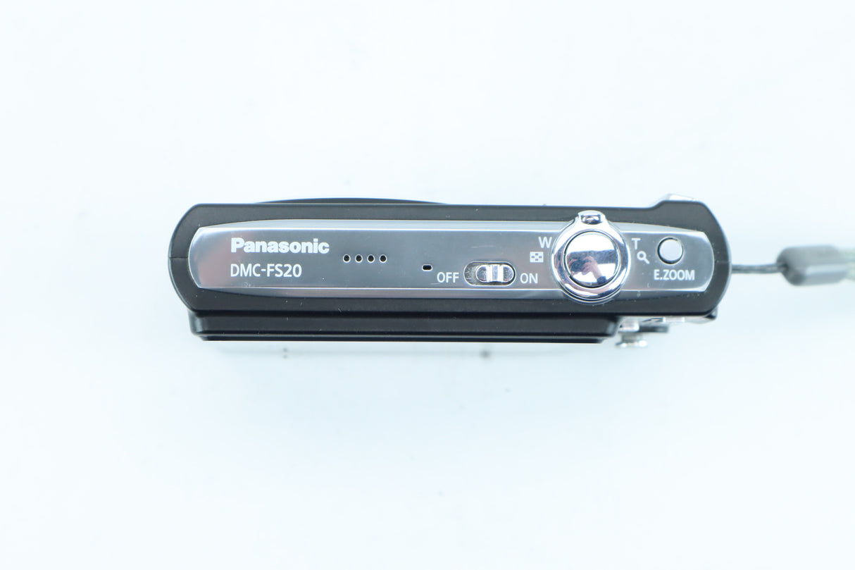 Panasonic Lumix DMC-FS20 (30-120mm f/3.3-5.8)