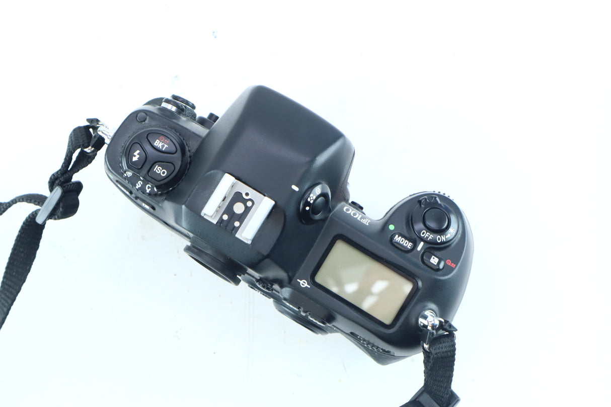 Nikon F100 35mm SLR