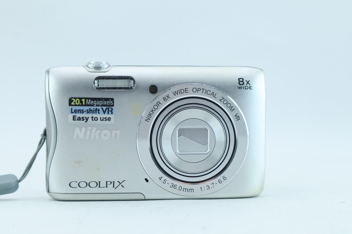 Nikon Coolpix S3700