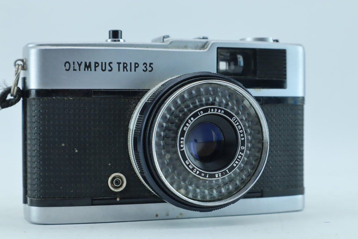 Olympus Trip 35 with D.Zuiko 40mm f/2.8