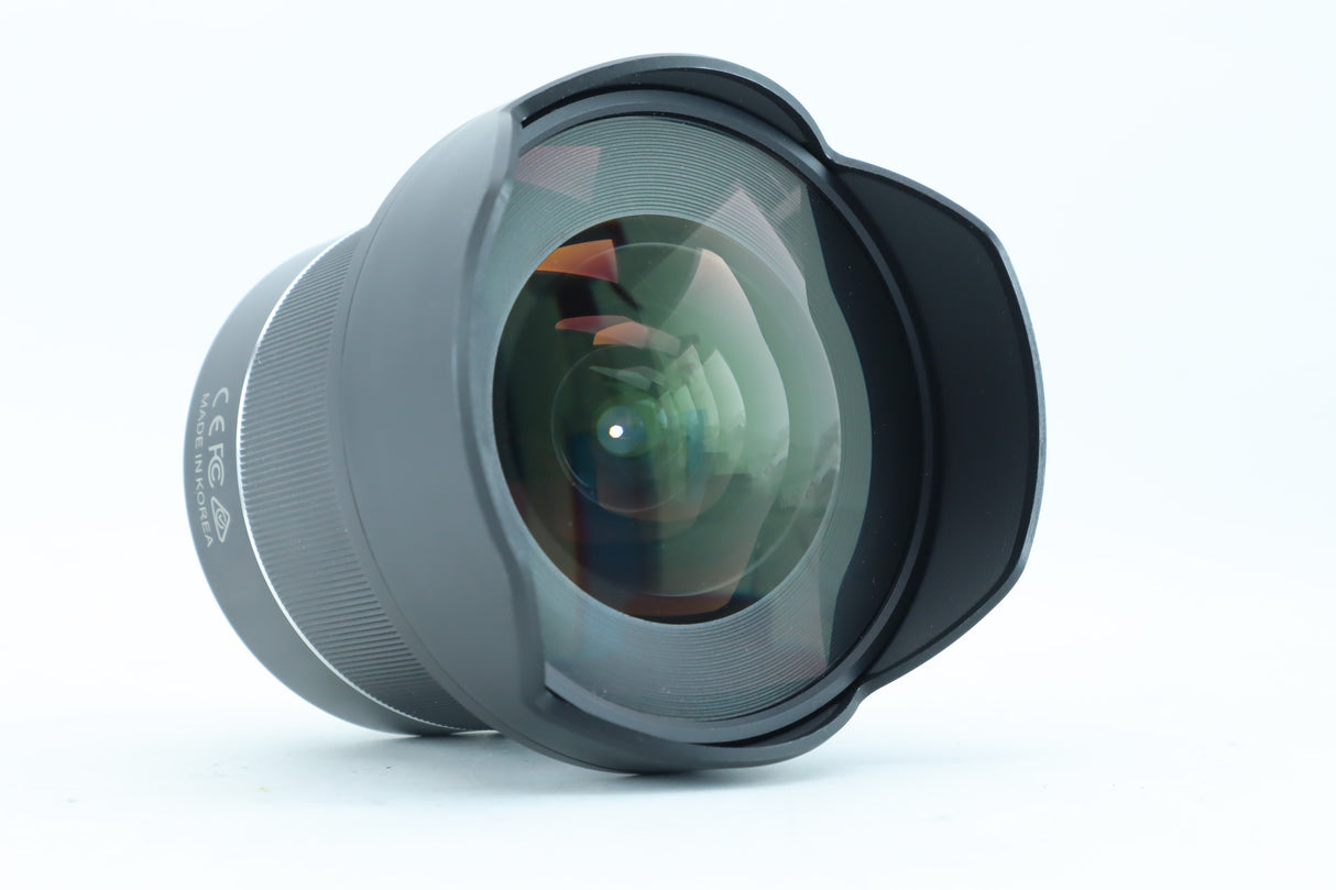 Samyang AF 14mm f/2.8 F