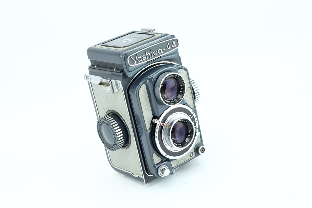 Yashica-44 3,5 60mm