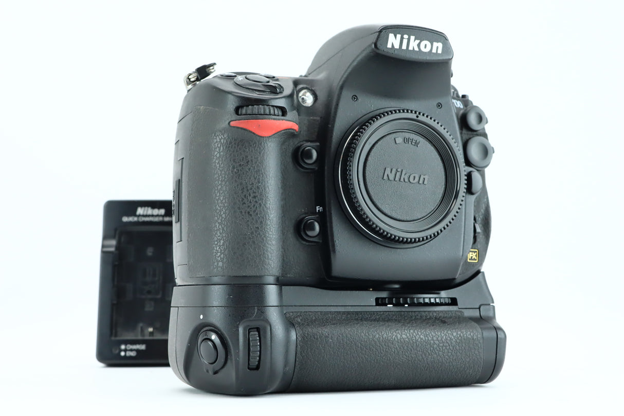 Nikon D700