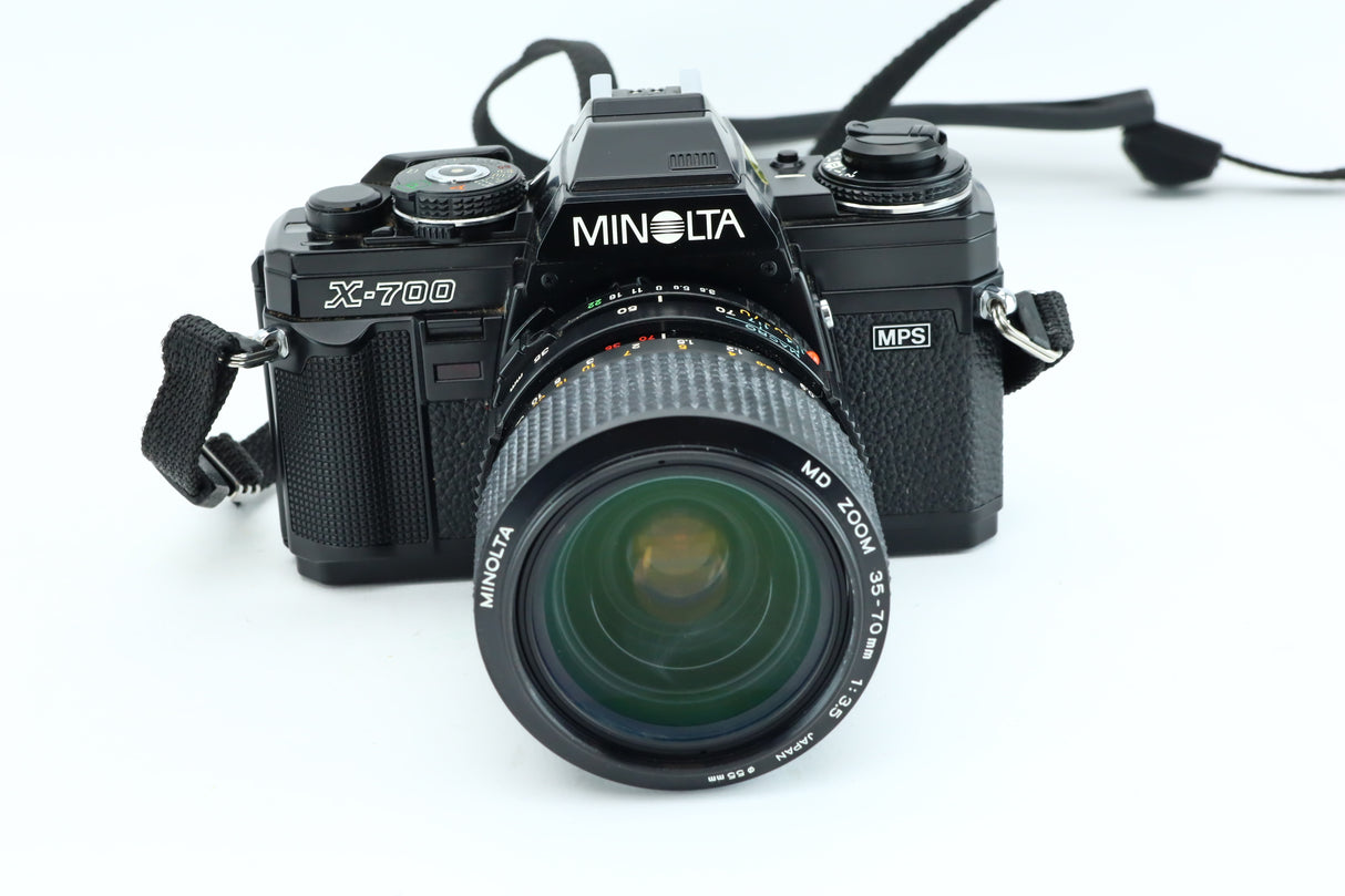 Minolta X-700 + MD 35-70mm 3,5
