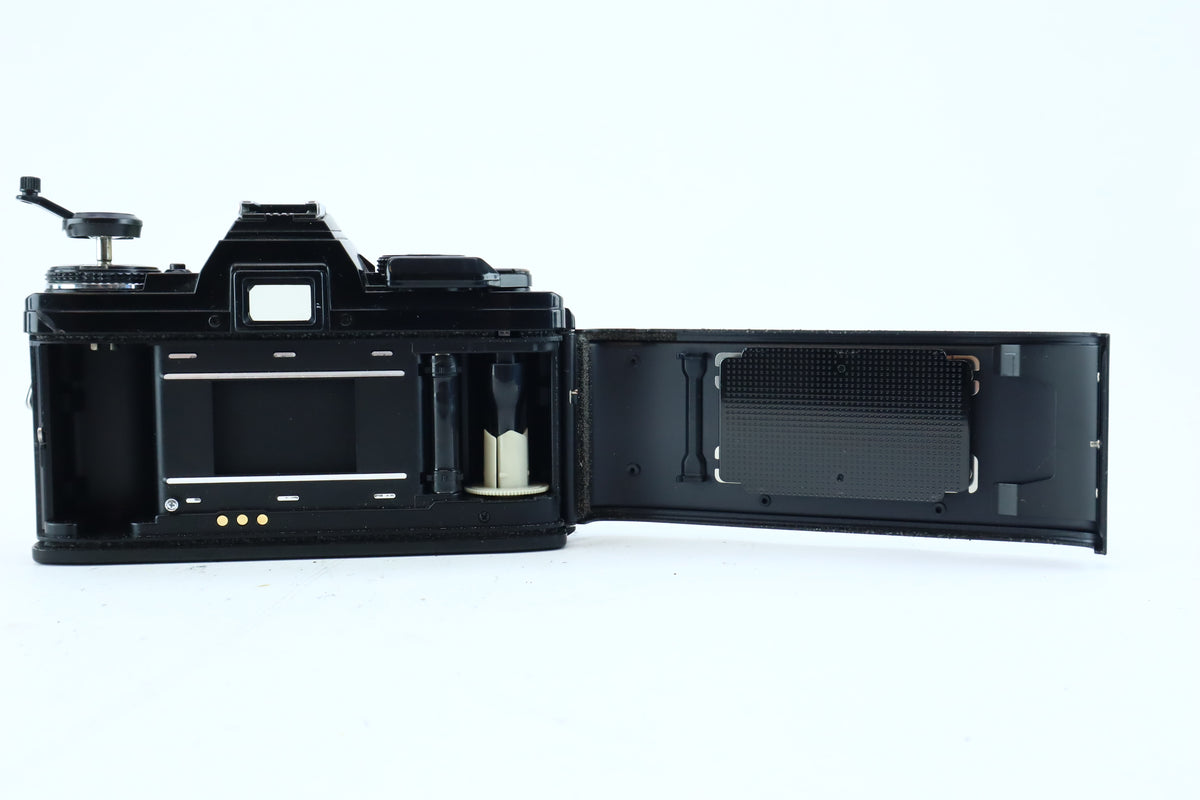 Minolta X-700 35mm SLR