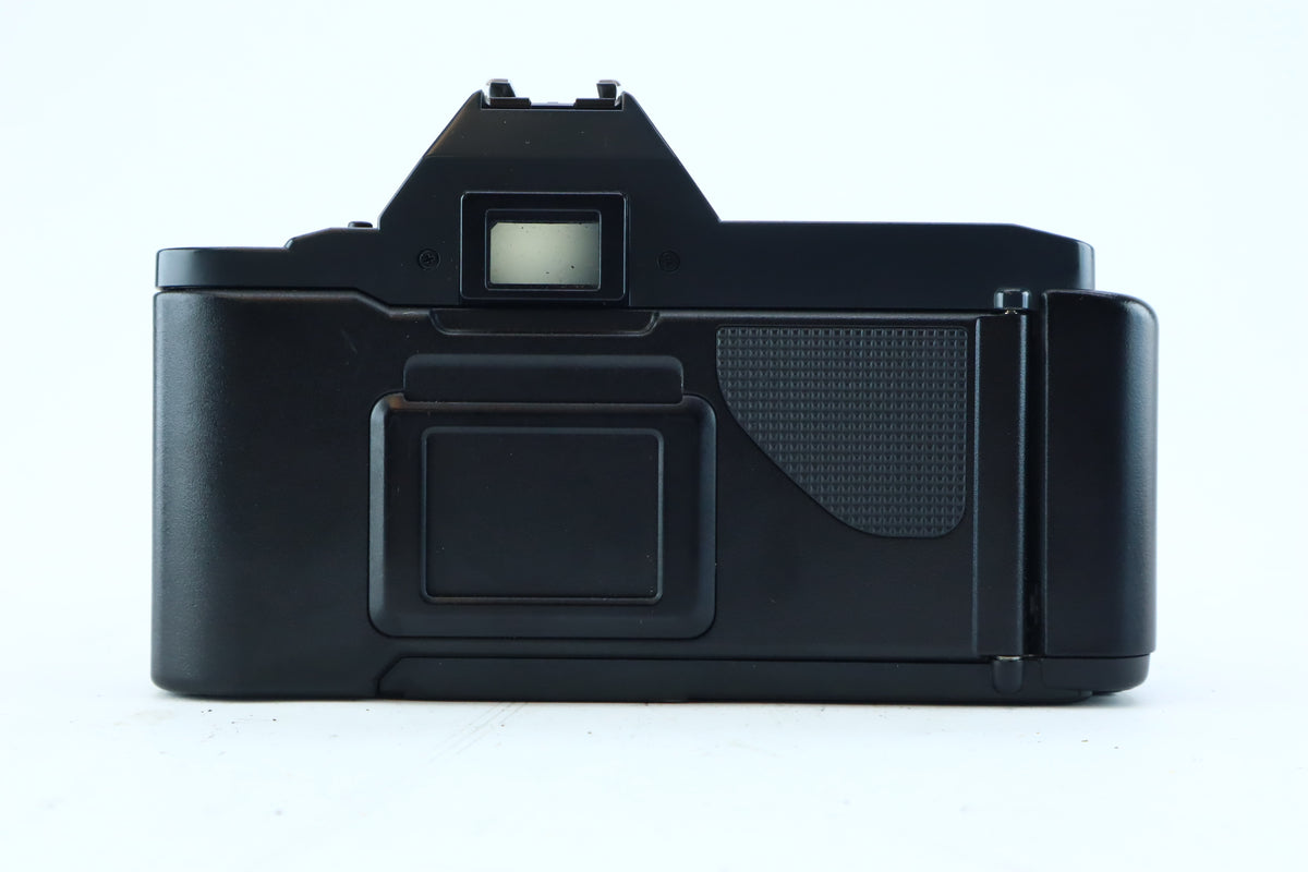 Canon T70 35mm SLR Kit with FD 35-70mm f/3.5-4.5