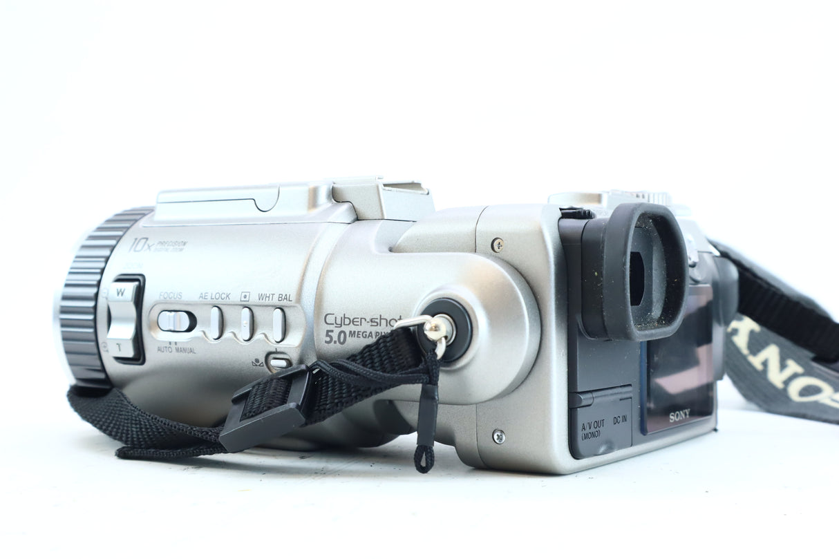 Sony Cyber-shot DSC-F707 - Good Condition