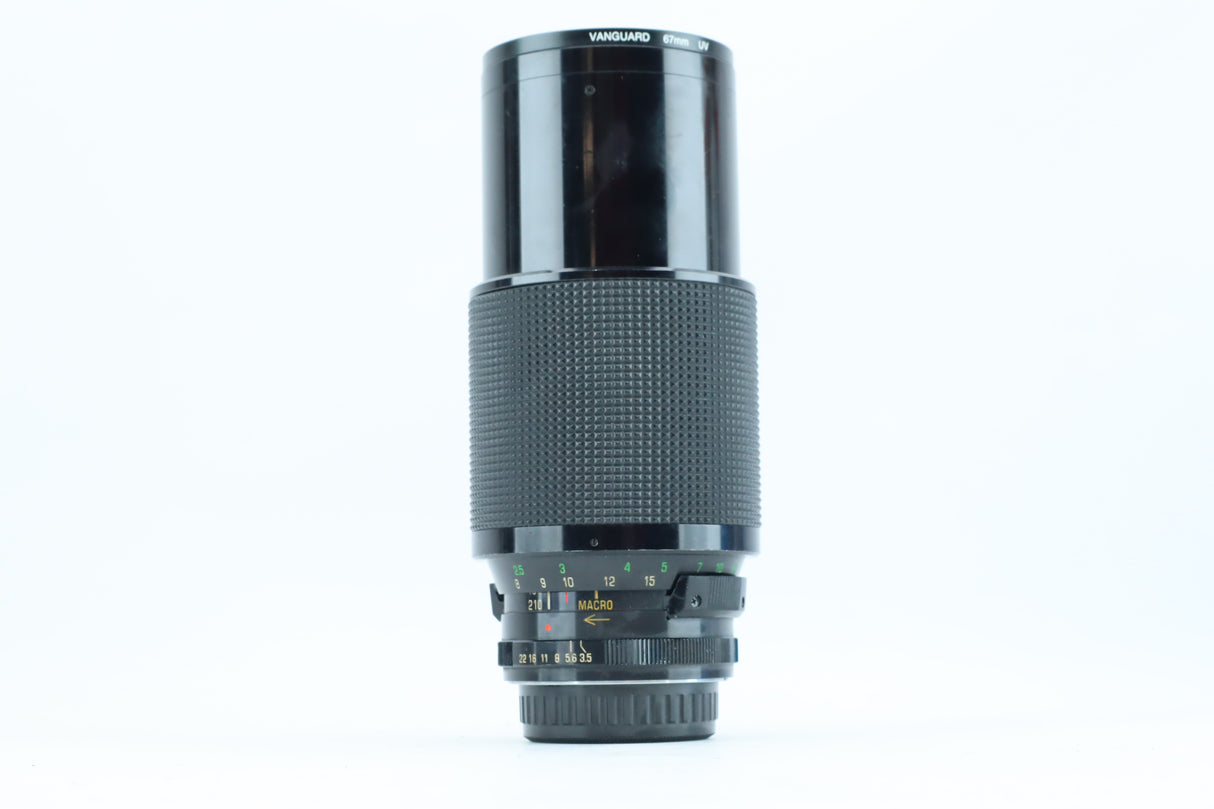 Vivitar Series 1 70-210mm f/3.5 Macro Focusing Auto Zoom