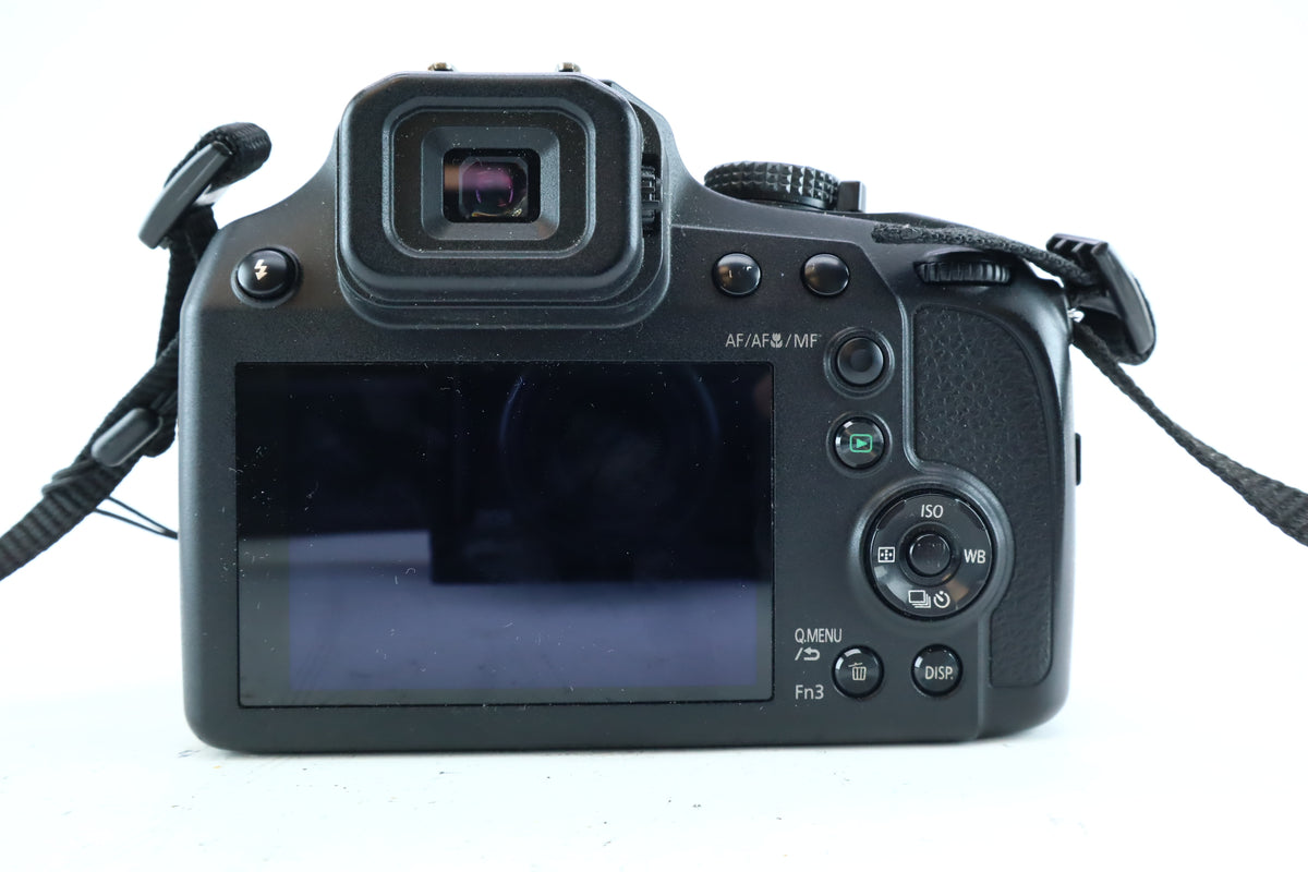 Panasonic Lumix DC-FZ82