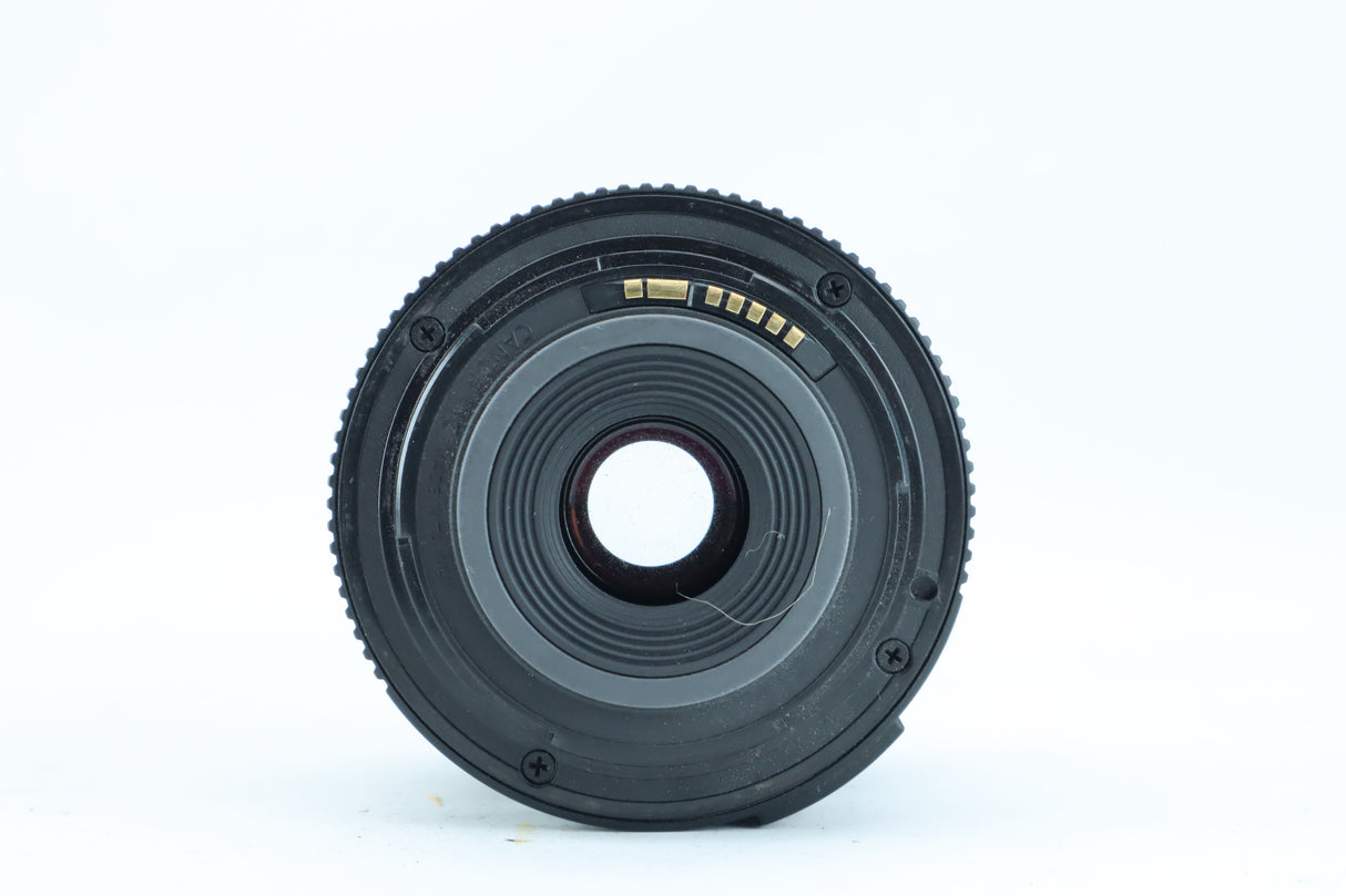 Canon EF-S 18-55mm