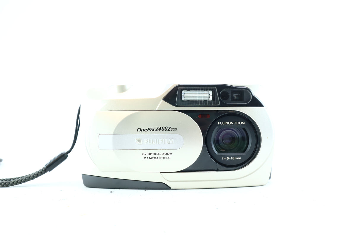 Fujifilm FinePix 2400 Zoom