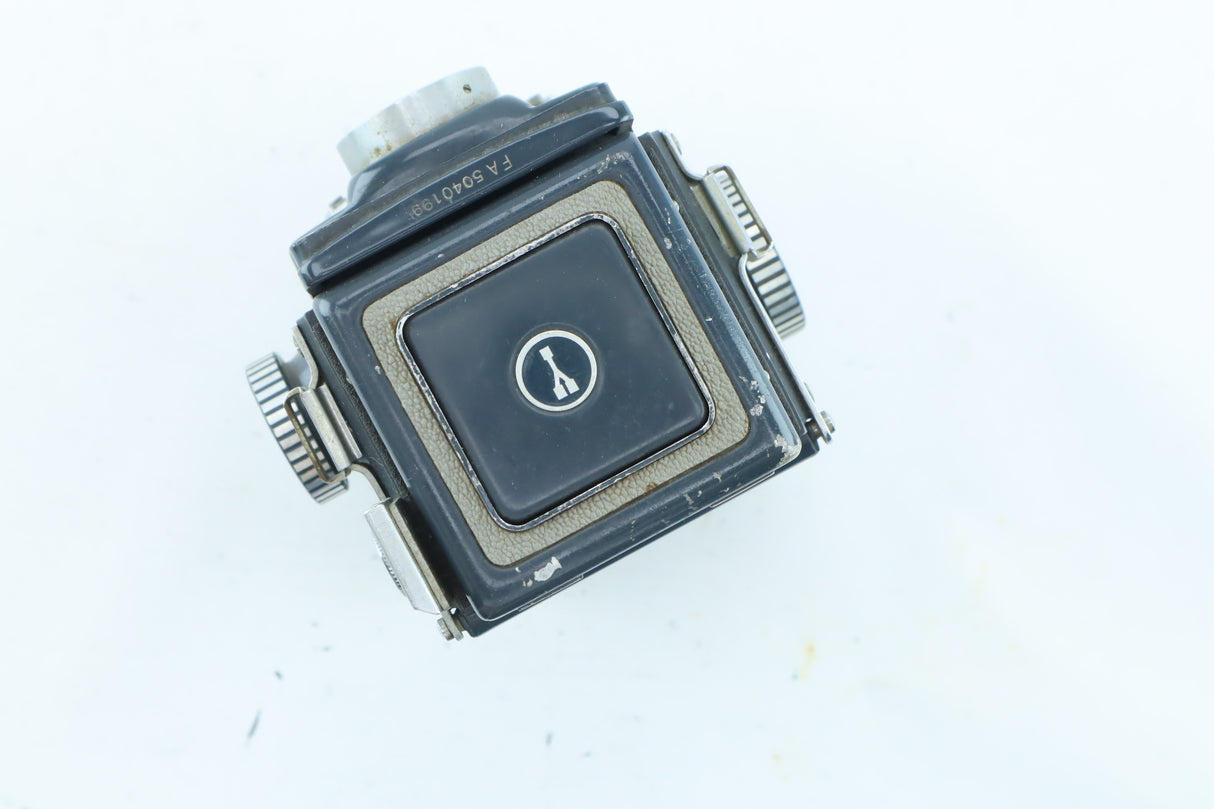Yashica 44 | S/N: 5040199