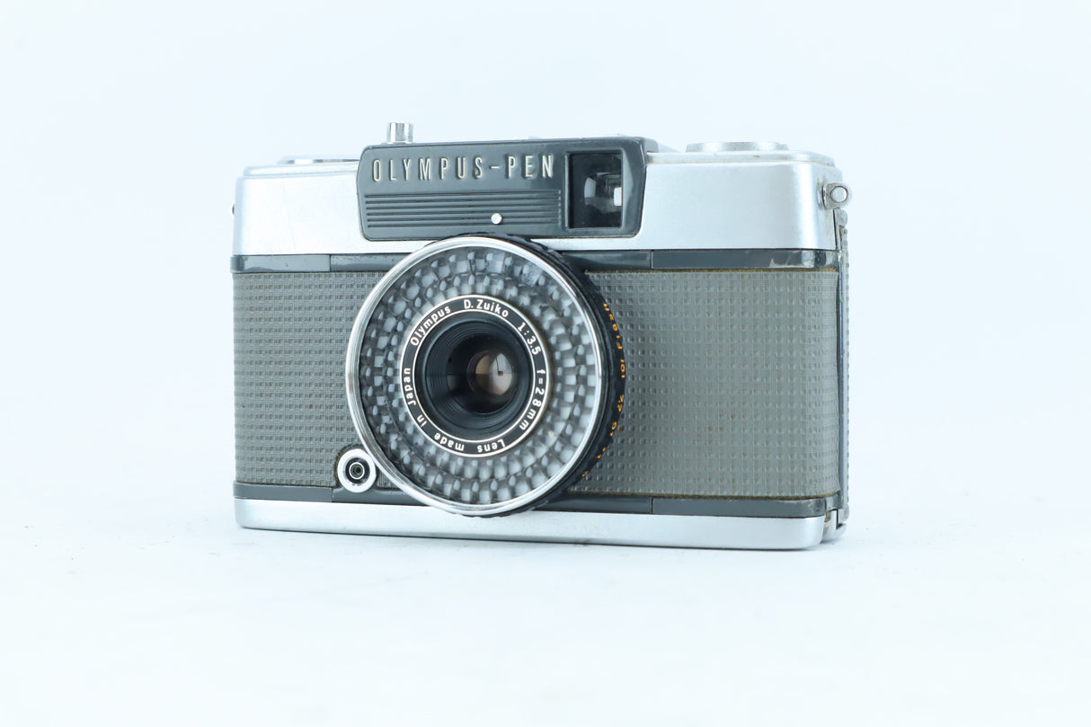 Olympus Pen EE-2 | S/N: 3613985