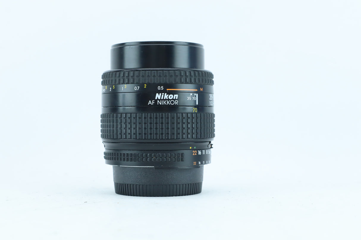 Nikon AF Nikkor 35-70mm f/3.3-4.5