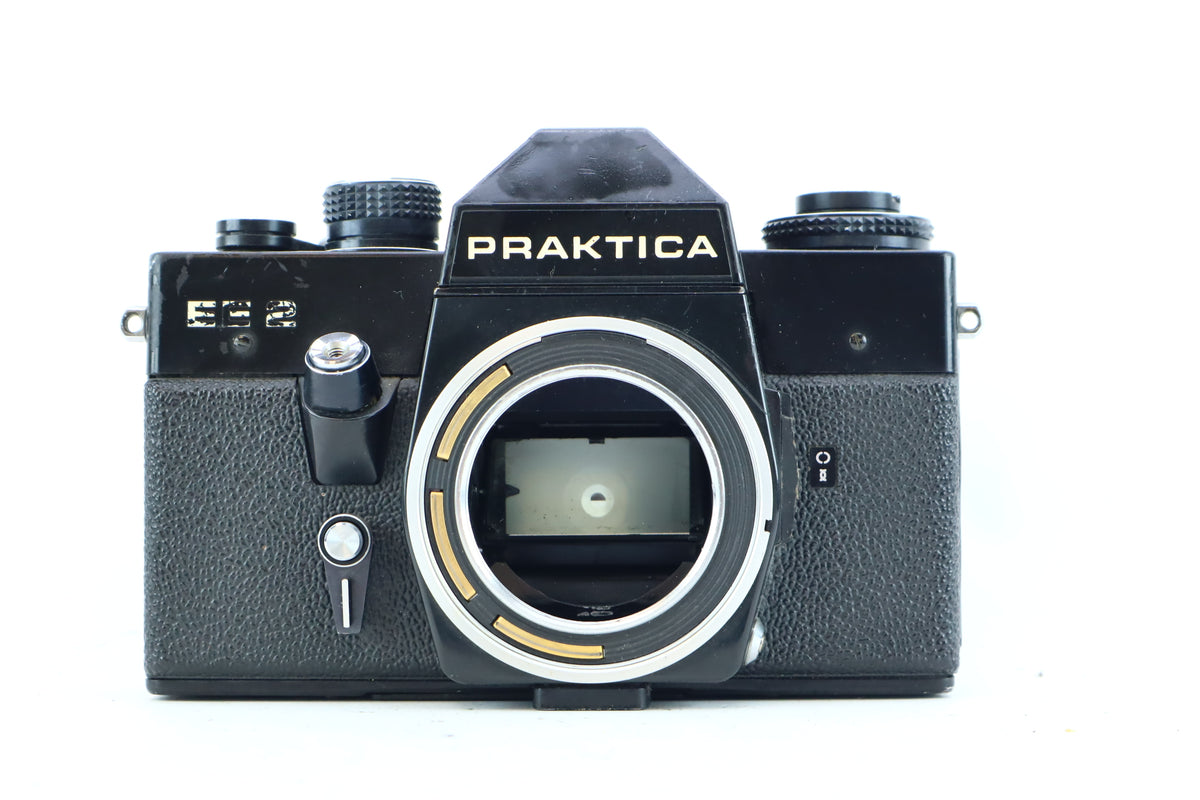 Praktica EE2 35mm SLR