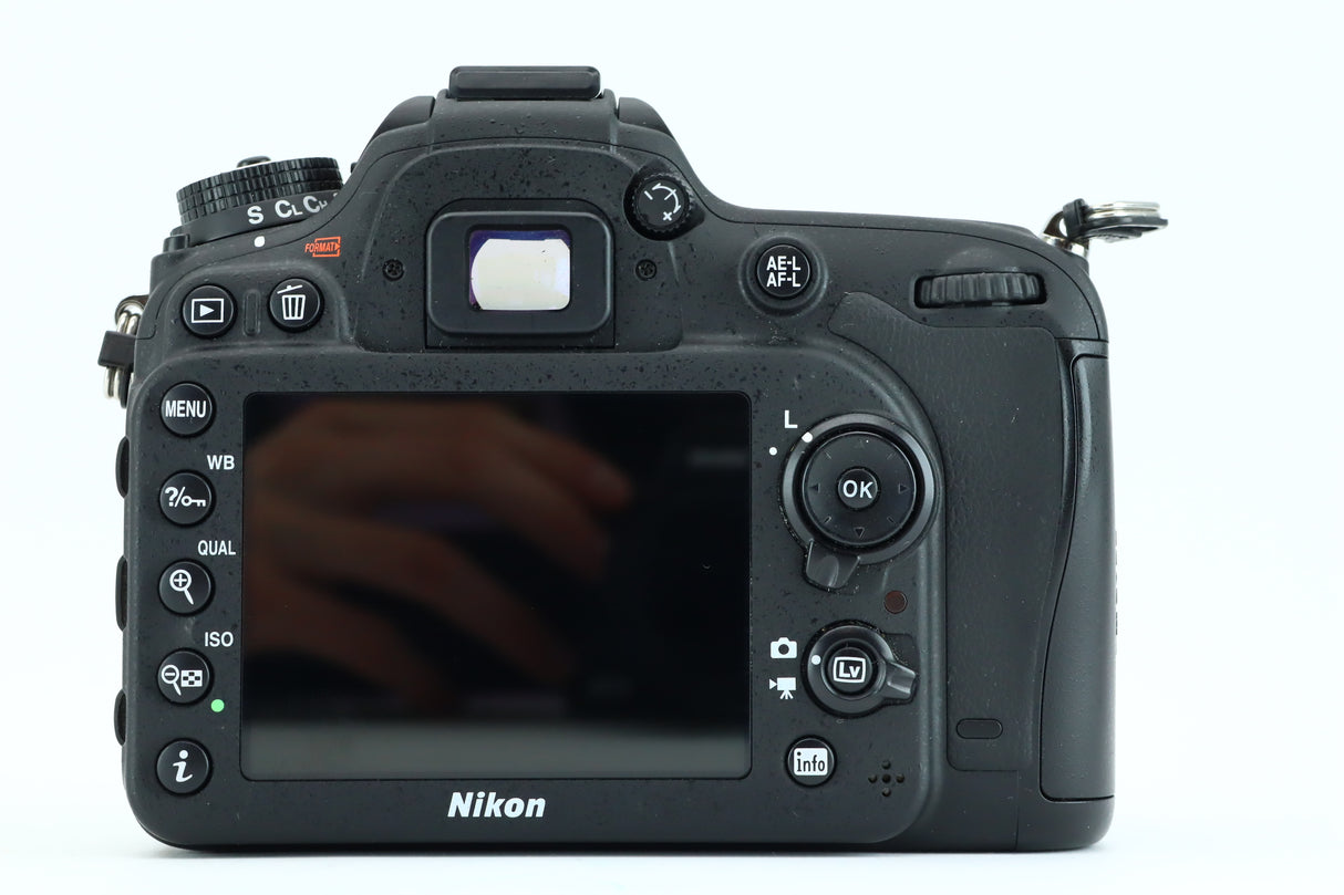 Nikon D7100
