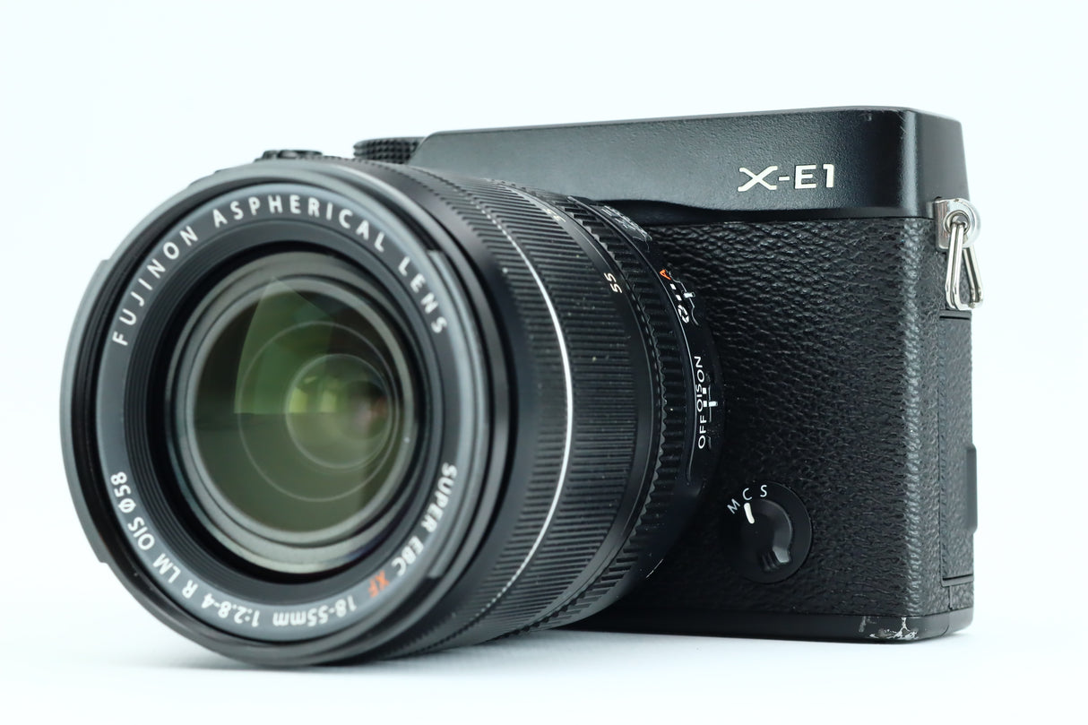 Ensemble Fujifilm X-E1 + XF18-55mm 2,8-4