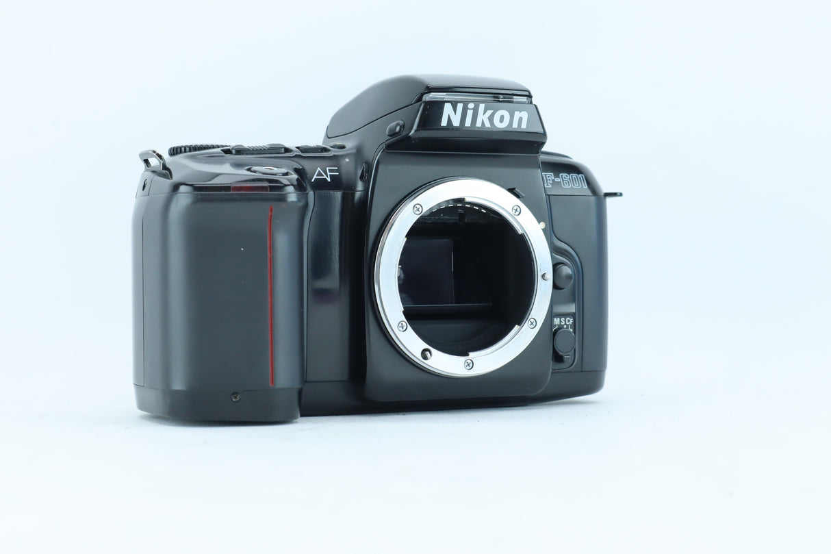 Nikon F-601 Body | S/N: 2074967