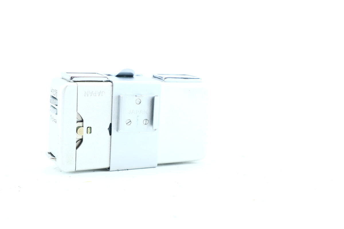 Minolta-16 Subminiature Camera