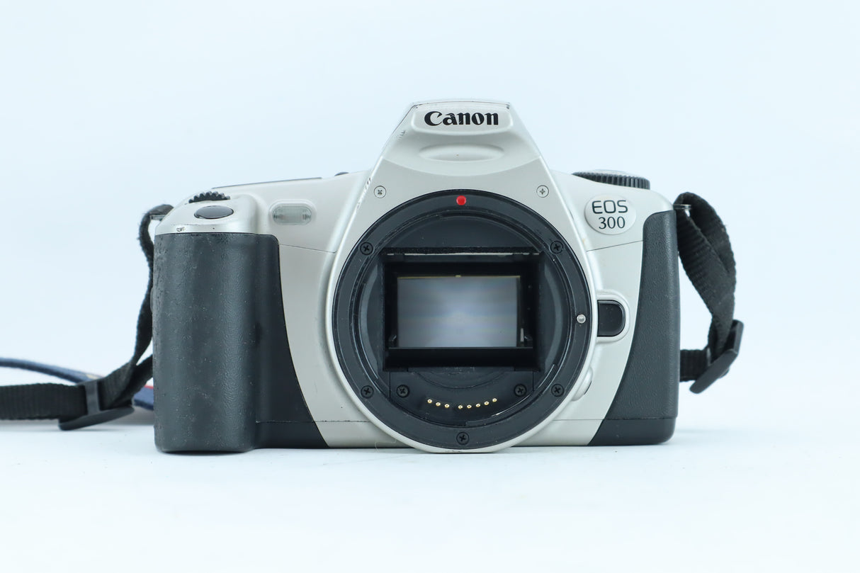 Canon EOS 300 (Body Only) | S/N: 3905672