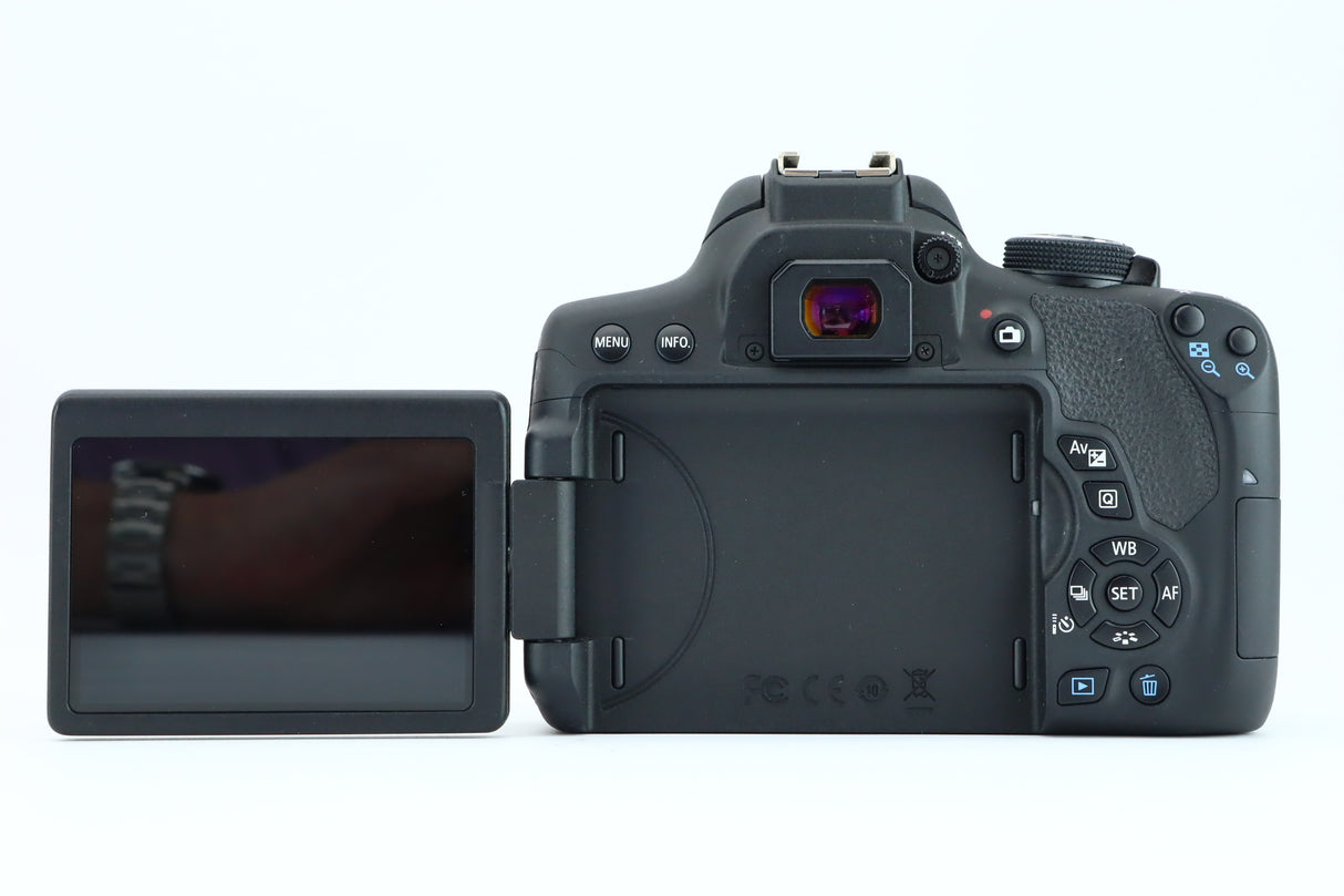 Canon EOS 750D
