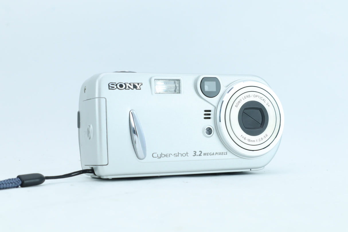 Sony Cyber-shot DSC-P72 | S/N: 771500