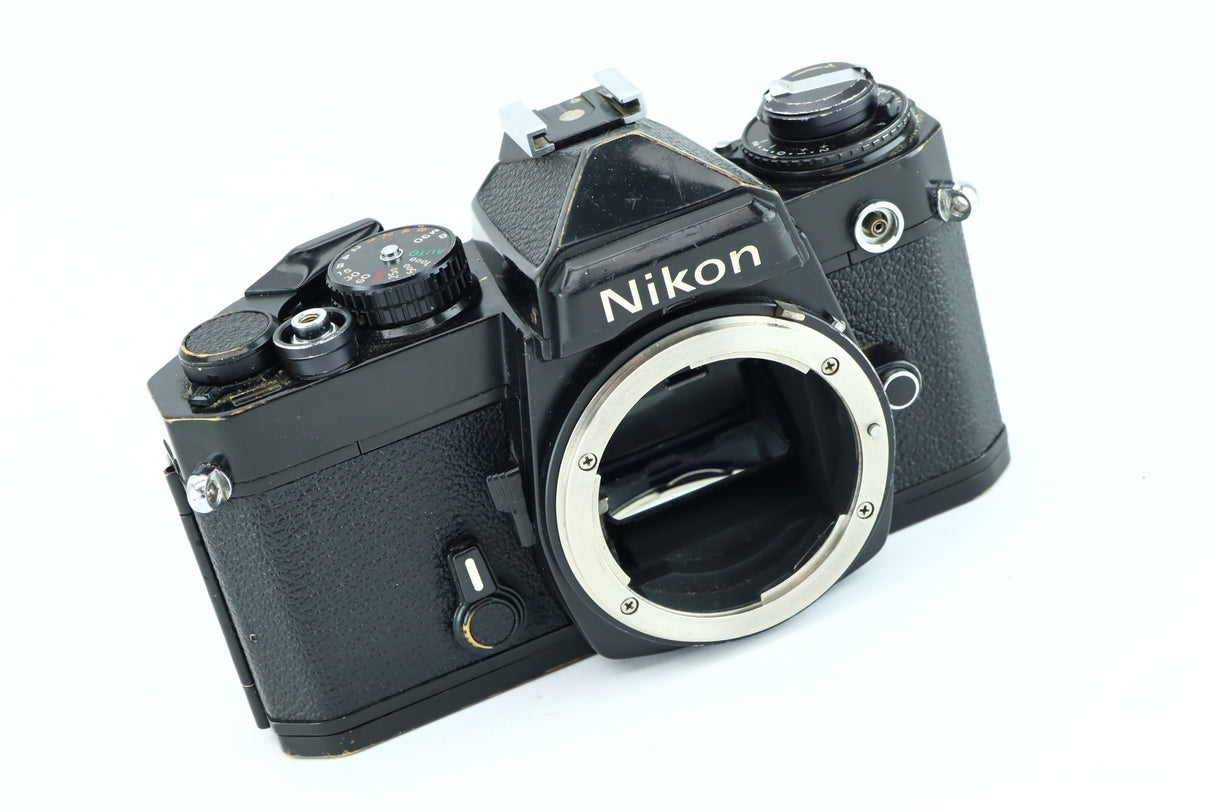Nikon FE